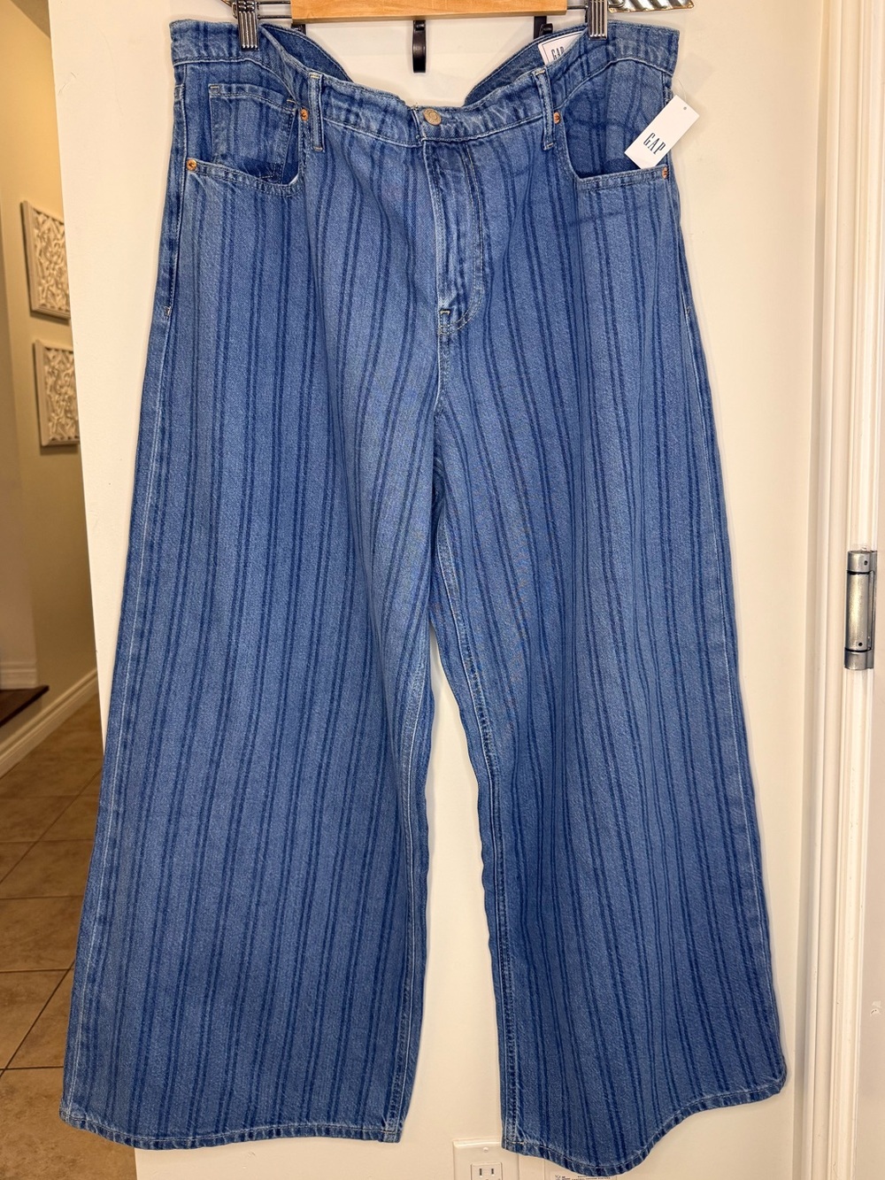 NWT Gap Mid Rise UltraSoft Baggy Stripe Jeans Size 34/18 Regular